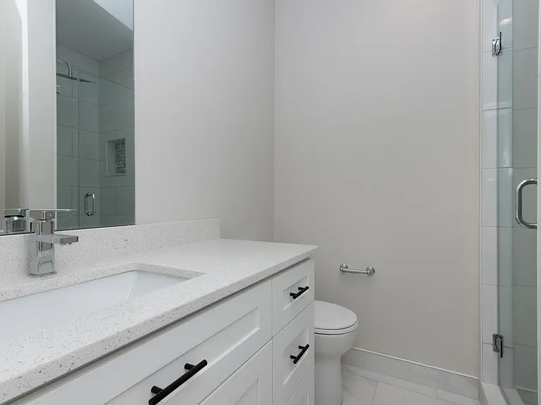 5 Tovar St #1R — Photo 8