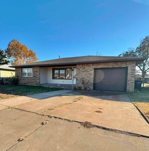 717 Mesquite Dr, Enid, OK, 73701