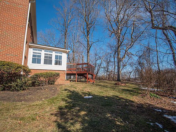 5th image of 250 Patricia Ln NE