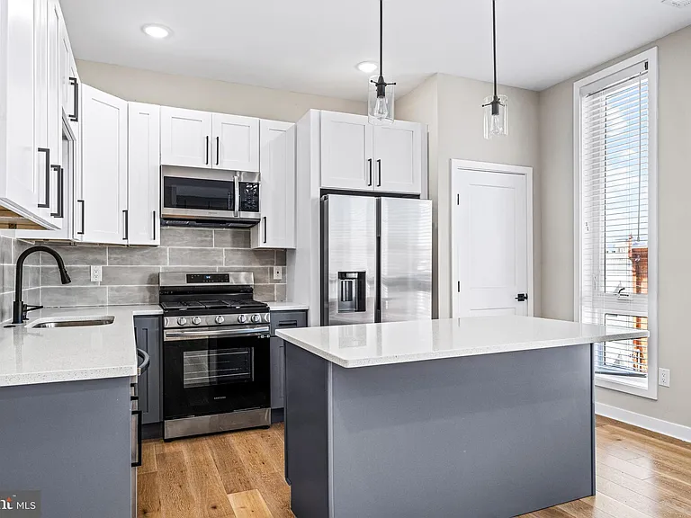 2409 N Hancock St #6 — Photo 16
