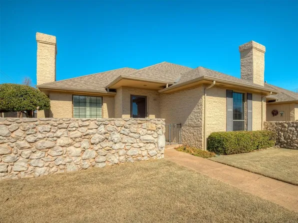 2100 Cobblestone Ct APT 101, Edmond, OK 73034