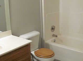 1843 Lamplite Est, Saint Clair, MO 63077