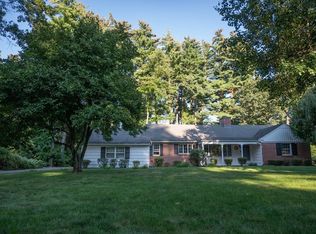 5 E Colonial Rd, Wilbraham, MA 01095