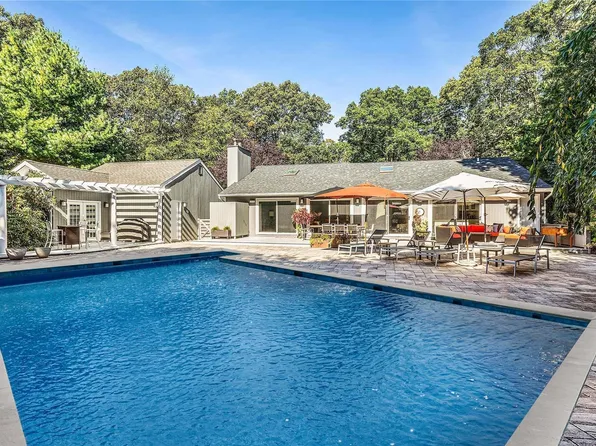 19 Monument Lane, East Hampton, NY 11937