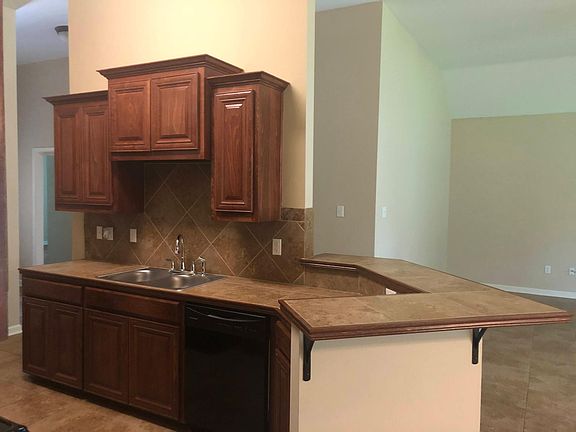 5th image of 12631 Jimmy Dr