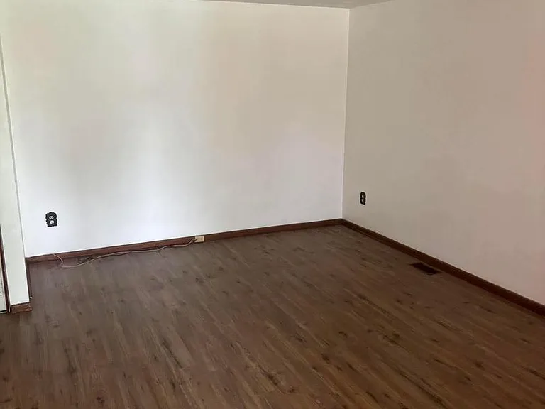 2513 Strickland Dr — Photo 5