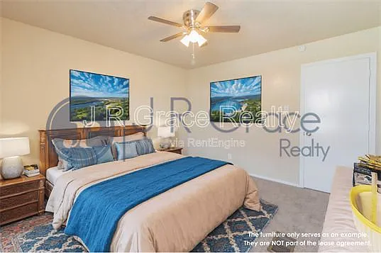 5935 Shadydell Dr — Photo 5