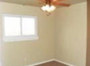 3704 Sierra Vista Dr, Farmington, NM 87402