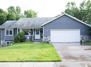 1066 Runway Dr SW, Byron Center, MI 49315