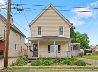 2107 Adams St, Natrona Heights, PA 15065