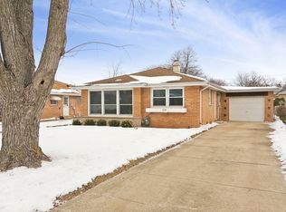 1229 S Haddow Ave, Arlington Heights, IL 60005