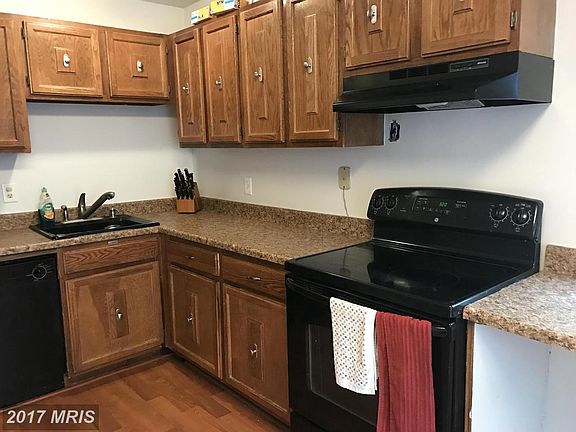 4th image of 13708 Mayfair Ct
