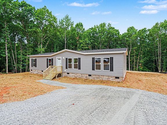 3rd image of 407 Cedar Ridge Dr