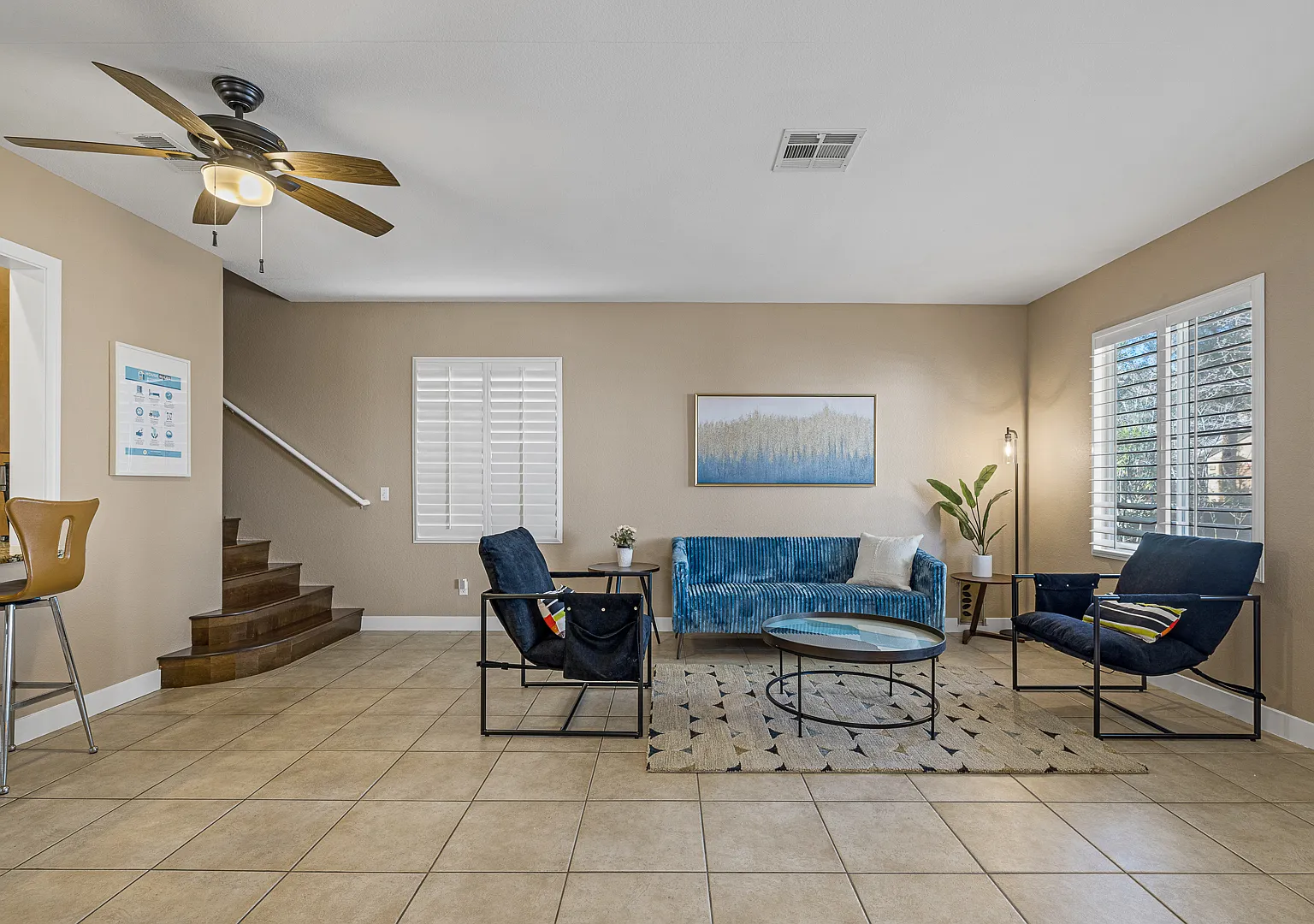 3 bed, 2.5 bath, 1551 sqft, $4,000 — Photo 2