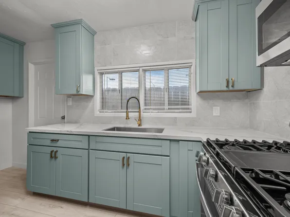 3917 Haines St #3925, San Diego, CA 92109