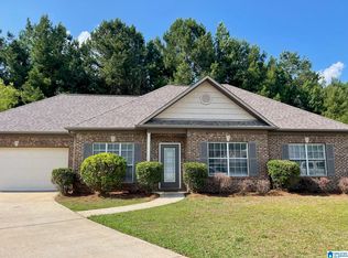 520 Park Village Ln, Alabaster, AL 35007