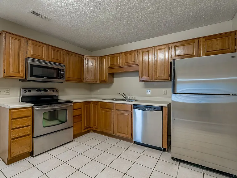 594 S Dockery Ln — Photo 7