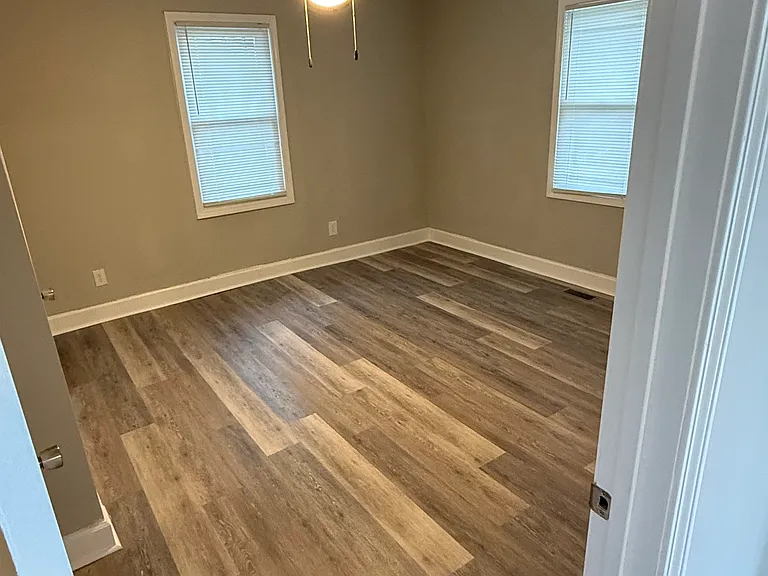 207 Earlene Ct — Photo 3
