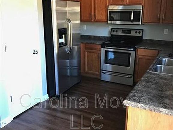2nd image of 144 Lauren Wood Cir