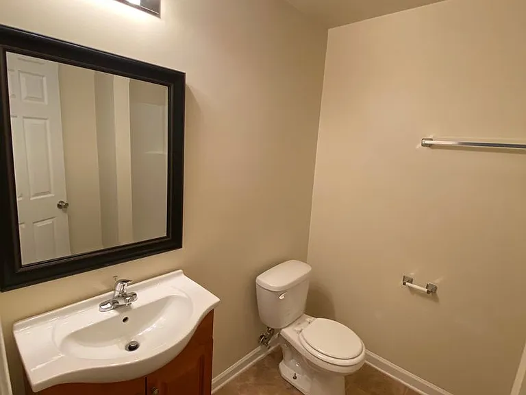 33 Jacob Ln — Photo 9