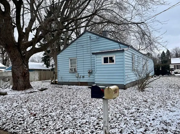 812 Kingsporte Ave, La Porte, IN 46350