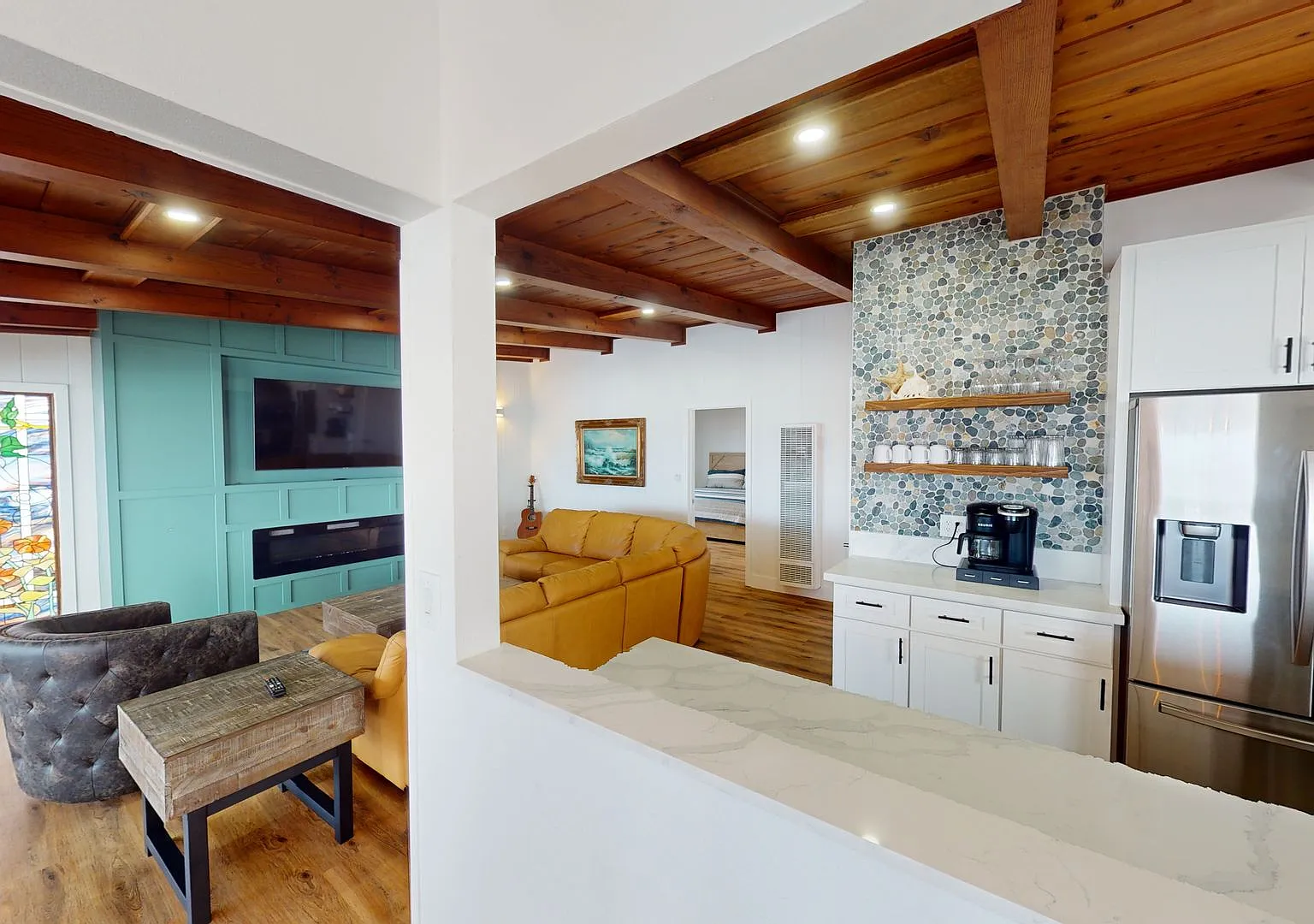 Oceanfront | 2nd Floor Condo — Photo 3