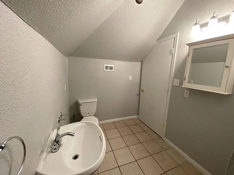 2830 San Gabriel Street — Photo 46