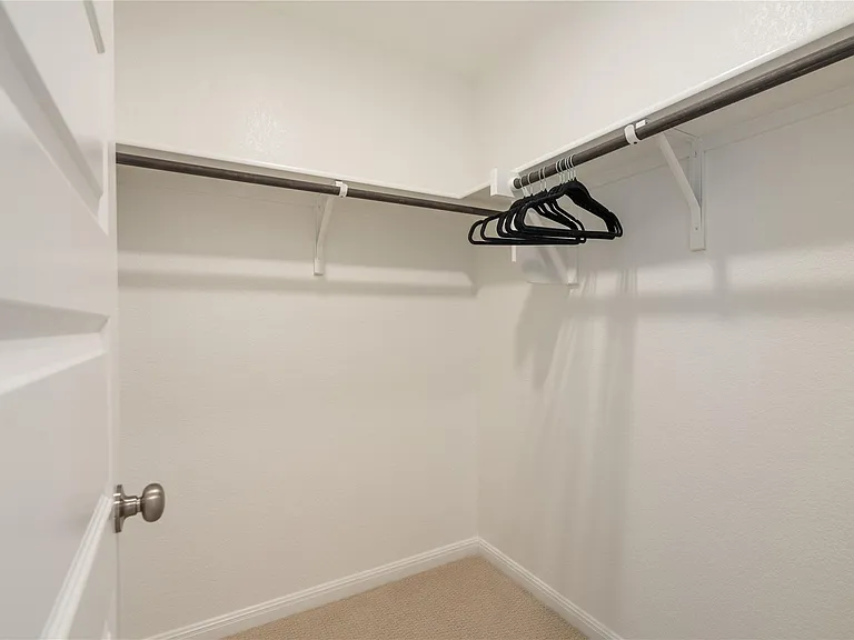 2428 Ekvall Dr — Photo 21