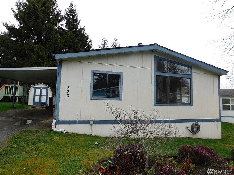 1st image of 826 Mahogany Ln NW