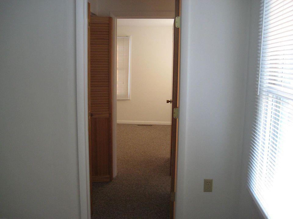 Apt-C view through entrance to 3rd bedroom