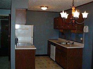5th image of 16465 Heather Ln APT 301