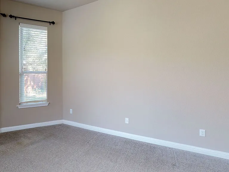 4209 Oldenburg Ln — Photo 8