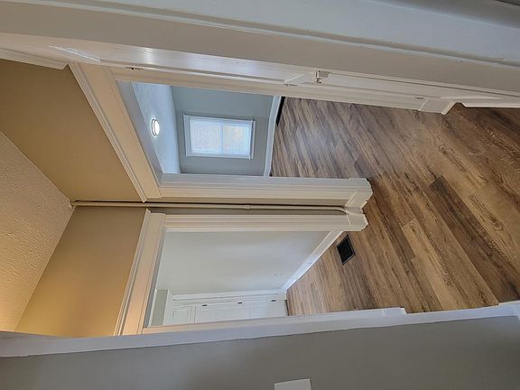 3rd image of 3609 Evanston Ave Unit 1
