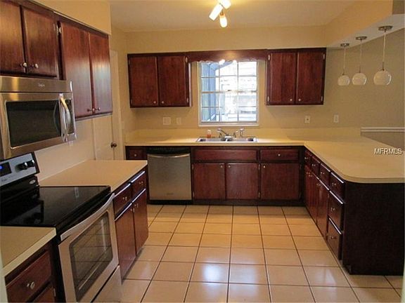 5th image of 807 Montclair Dr