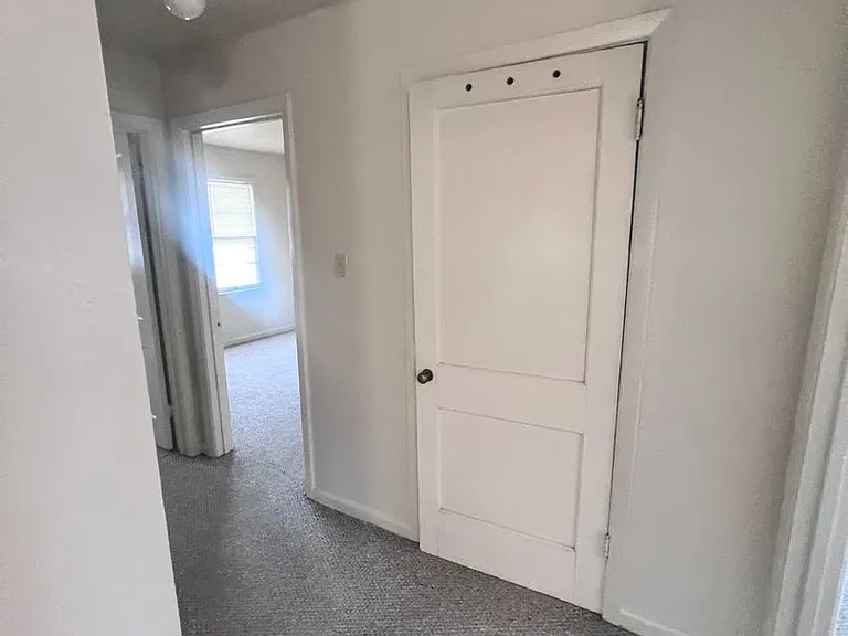 1710 N Union Ave — Photo 7