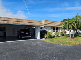 2009 Riverbluff Pkwy #V-334, Sarasota, FL 34231