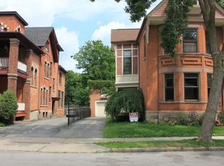 10 1/2 Atkinson St, Rochester, NY 14608