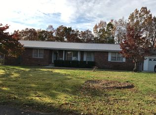 356 Deer Run Rd, Celina, TN 38551
