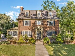 2851 Southington Rd, Shaker Heights, OH 44120