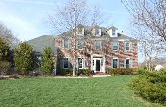 4th image of N43W33450 Glen View Ct