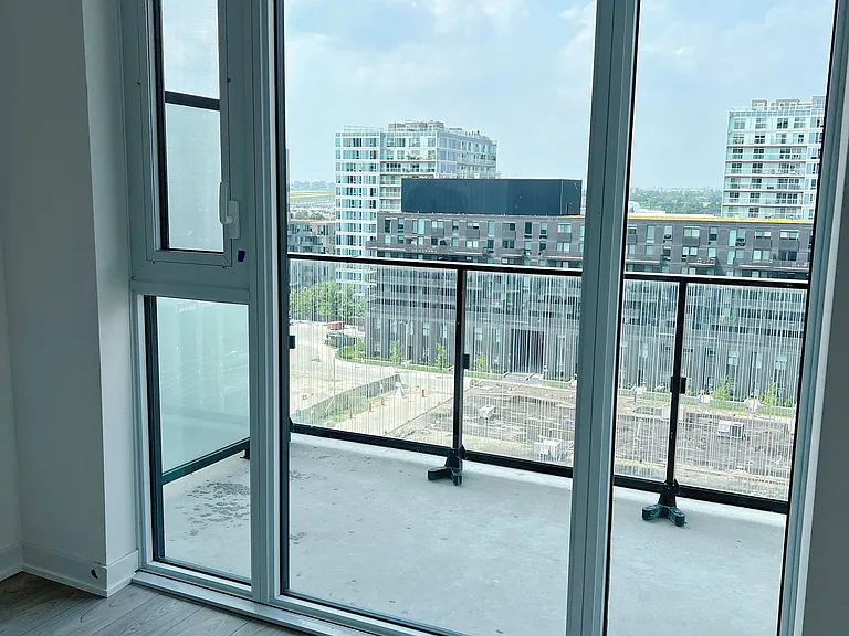 8 Tippett Rd #1003 — Photo 3