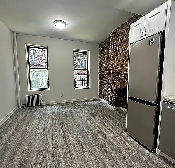 410 W 56th St #2C — Photo 2
