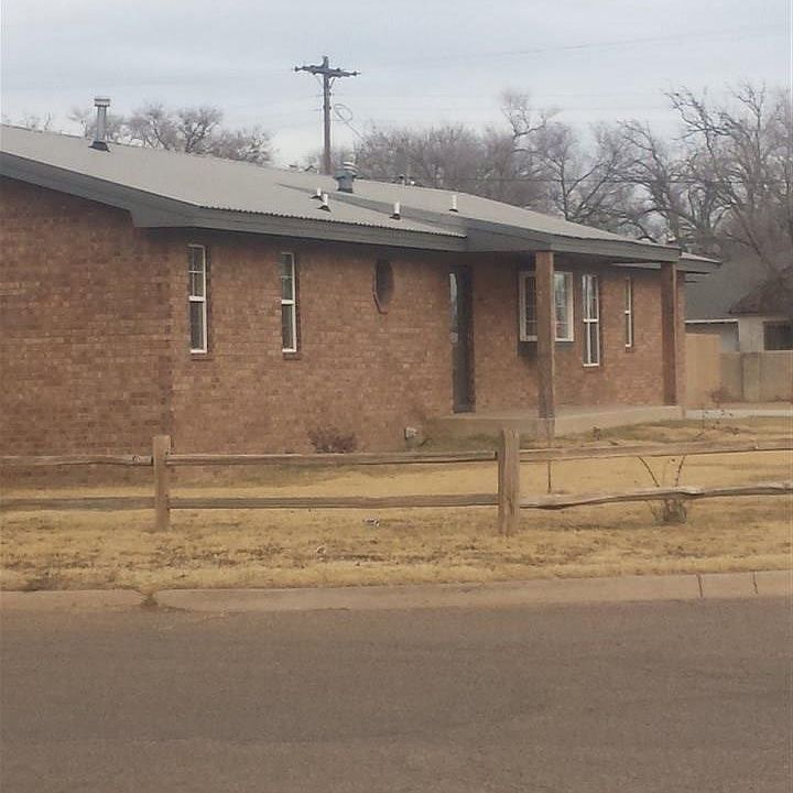 1st image of 202 Avenue E