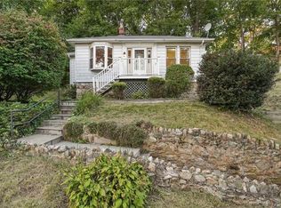 1726 Carhart Ave, Peekskill, NY 10566