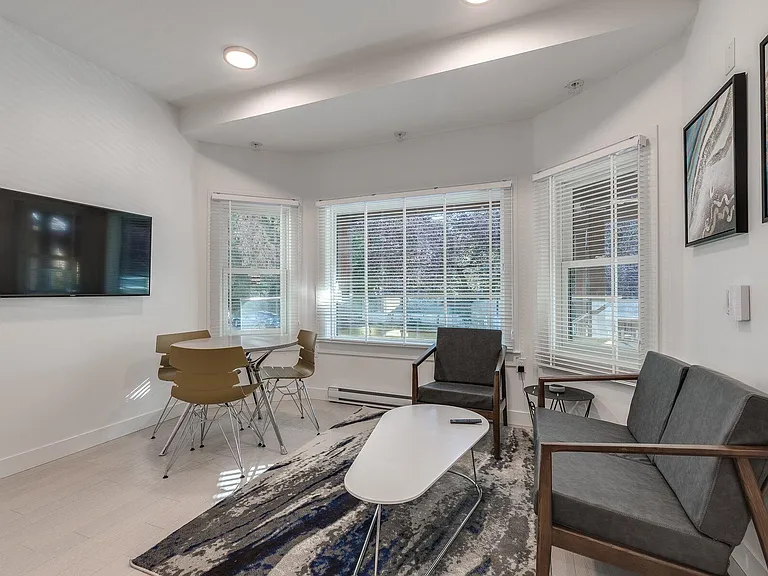 1431 Haro St #101 — Photo 18