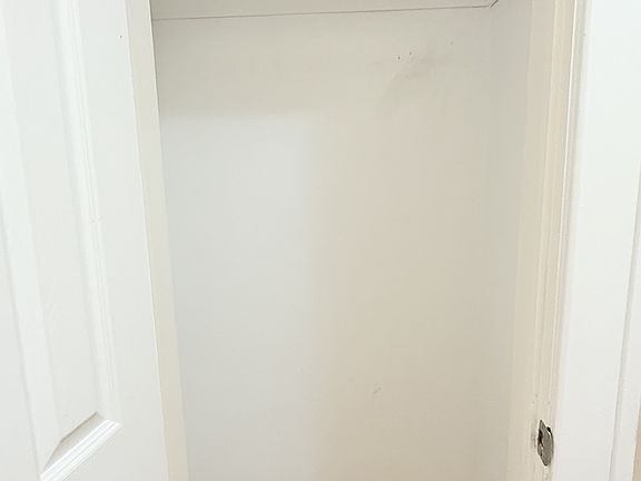 5th image of 524 Pitt St W Unit 206
