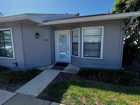 4th image of 163 Breezeway Ct