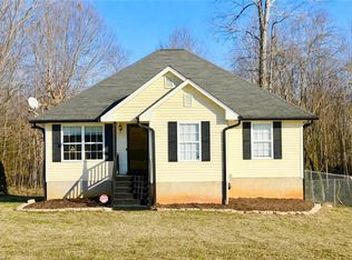 7243 Wanda Vista Ln, Pfafftown, NC 27040