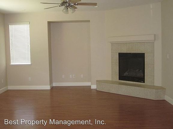 3rd image of 429 Emerson Ct