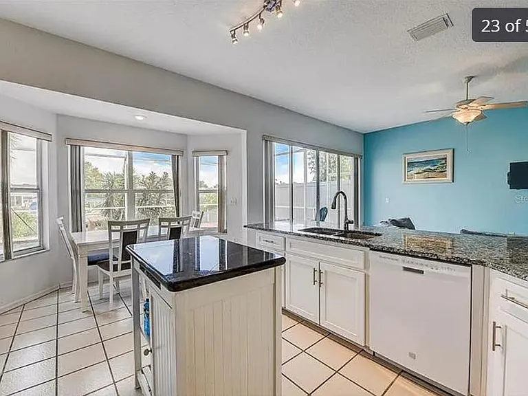 10621 Hatteras Dr — Photo 8